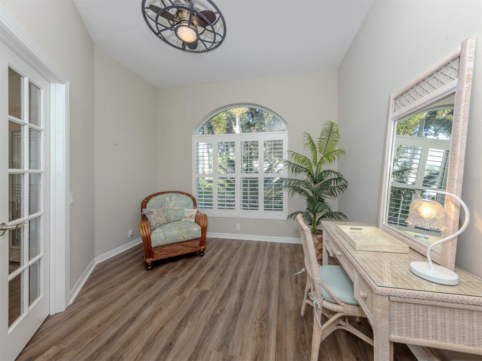 VENICE GOLF & COUNTRY CLUB - Residential