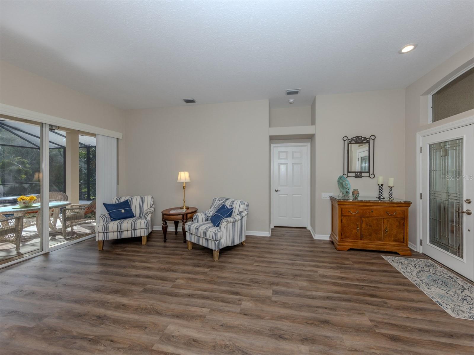 VENICE GOLF & COUNTRY CLUB - Residential