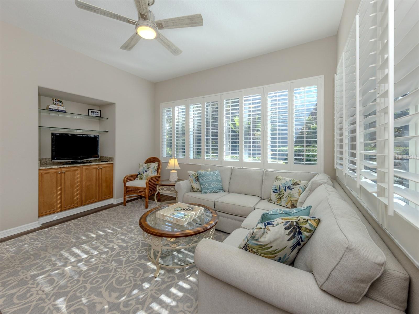 VENICE GOLF & COUNTRY CLUB - Residential