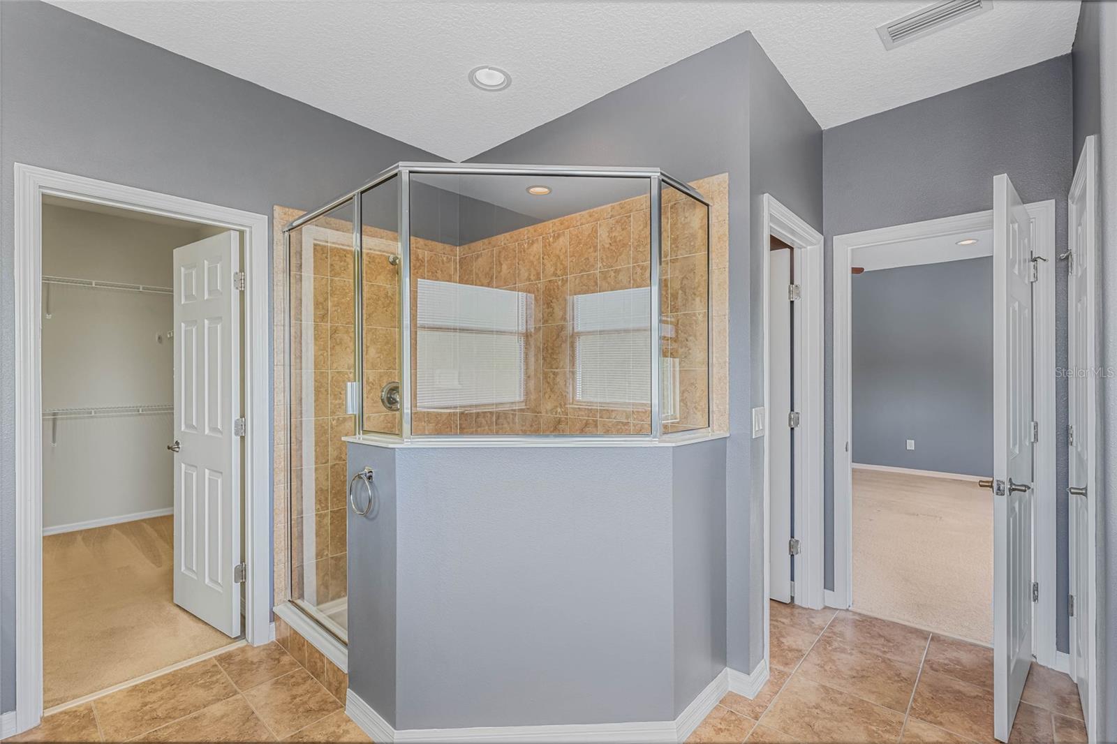 MICHIGAN ESTATES - Residential Lease