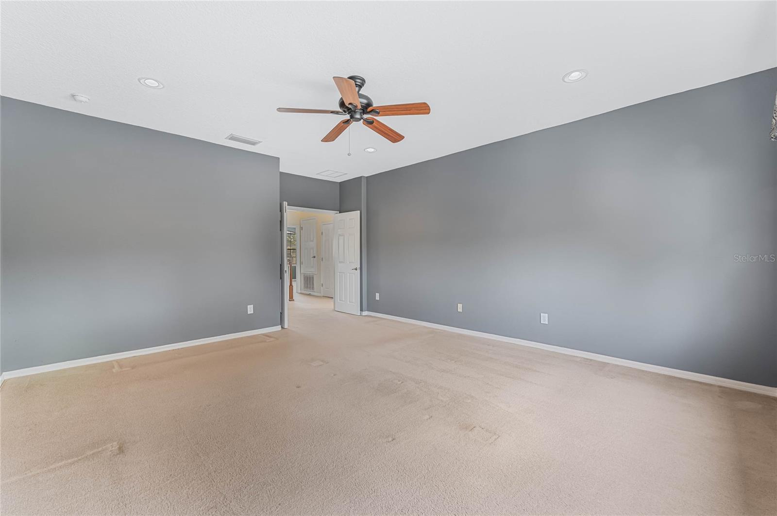 MICHIGAN ESTATES - Residential Lease