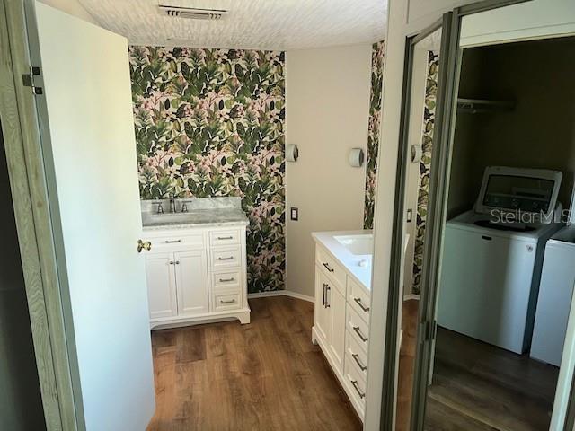 OAKS ROYAL MOBILE HOME SUB - Residential