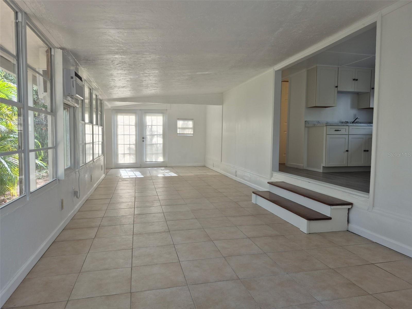 PARADISE BAY ESTATES - Residential