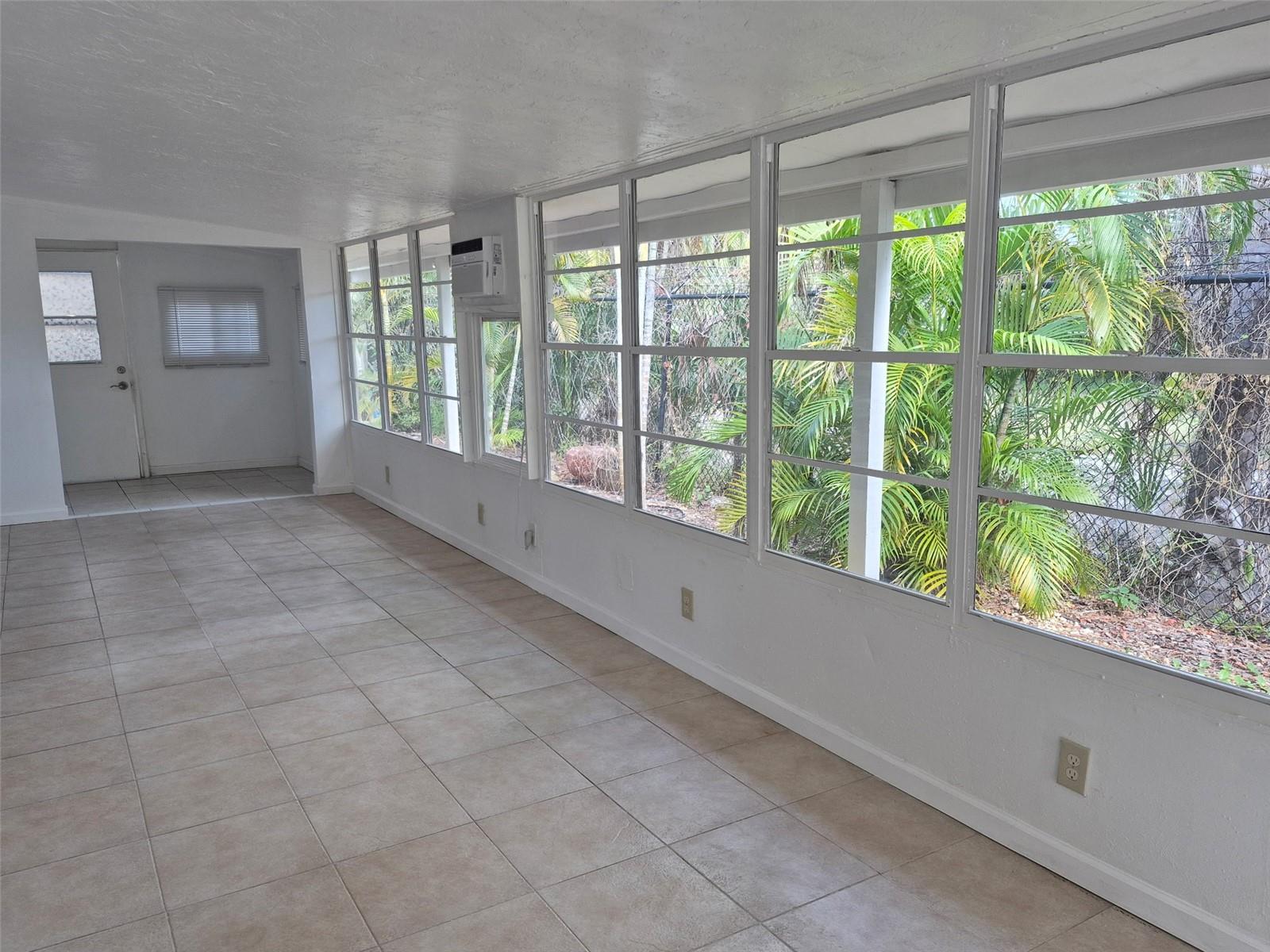 PARADISE BAY ESTATES - Residential