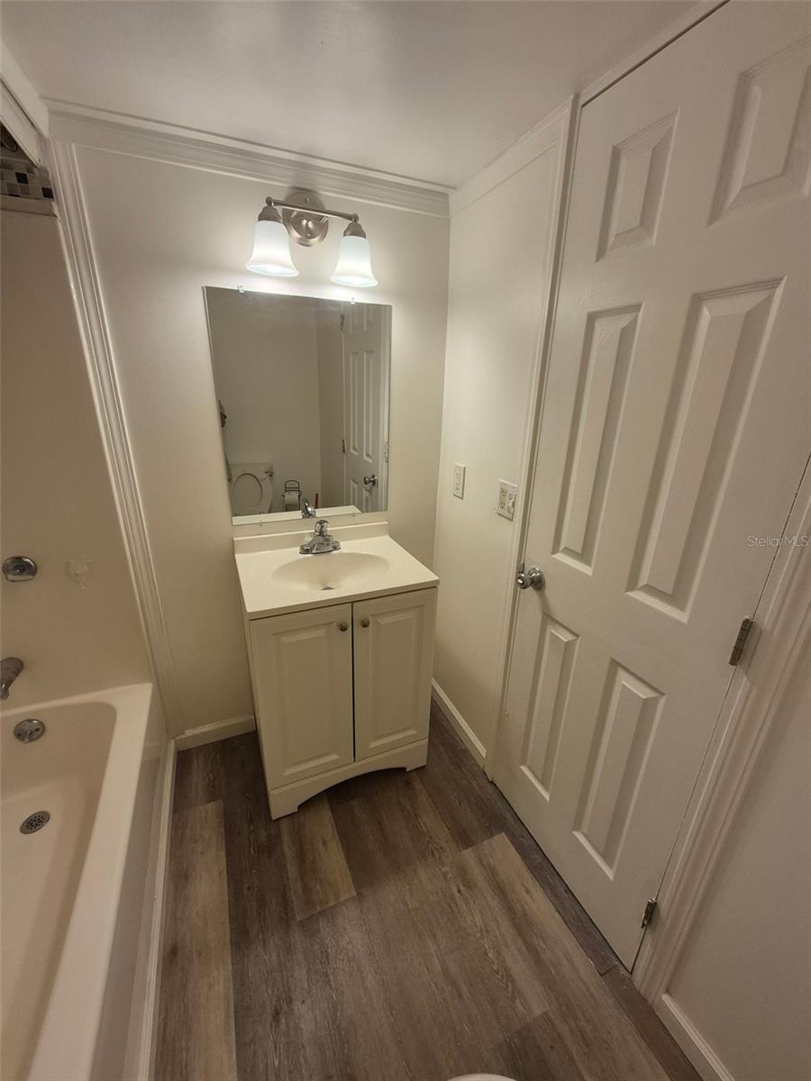 PARADISE BAY ESTATES - Residential