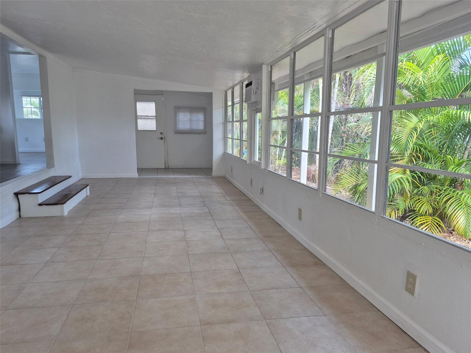 PARADISE BAY ESTATES - Residential