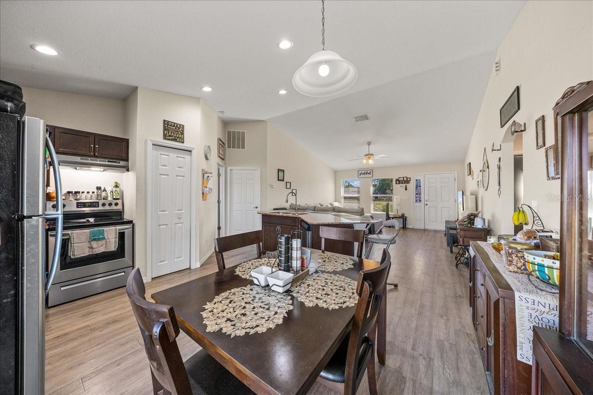 SILVER SPGS SHORES UN 24 - Residential