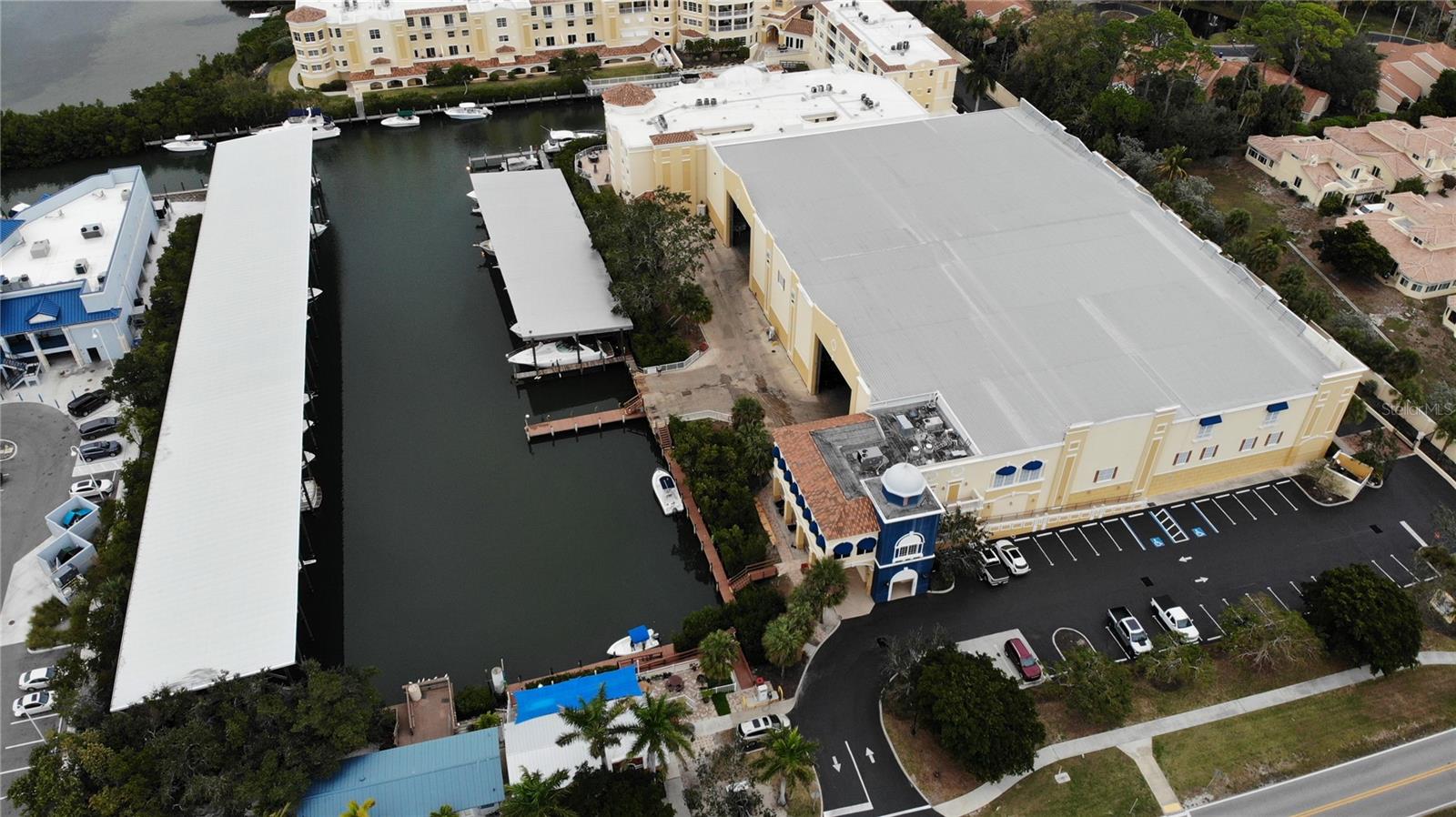 Boat with ease and let the staff at Osprey Harbor Club marina store your boat in the hurricane rated secure boat storage building. The facility has such amenities as full-service deli and bait shop, work racks, pump out, ethanol free fuel, live bait, ice and drinks...everything to make your boating experience more enjoyable. This boat rack will hold a boat 27.5' long, 9' wide and 11' tall and it is a bottom rack for easy access.