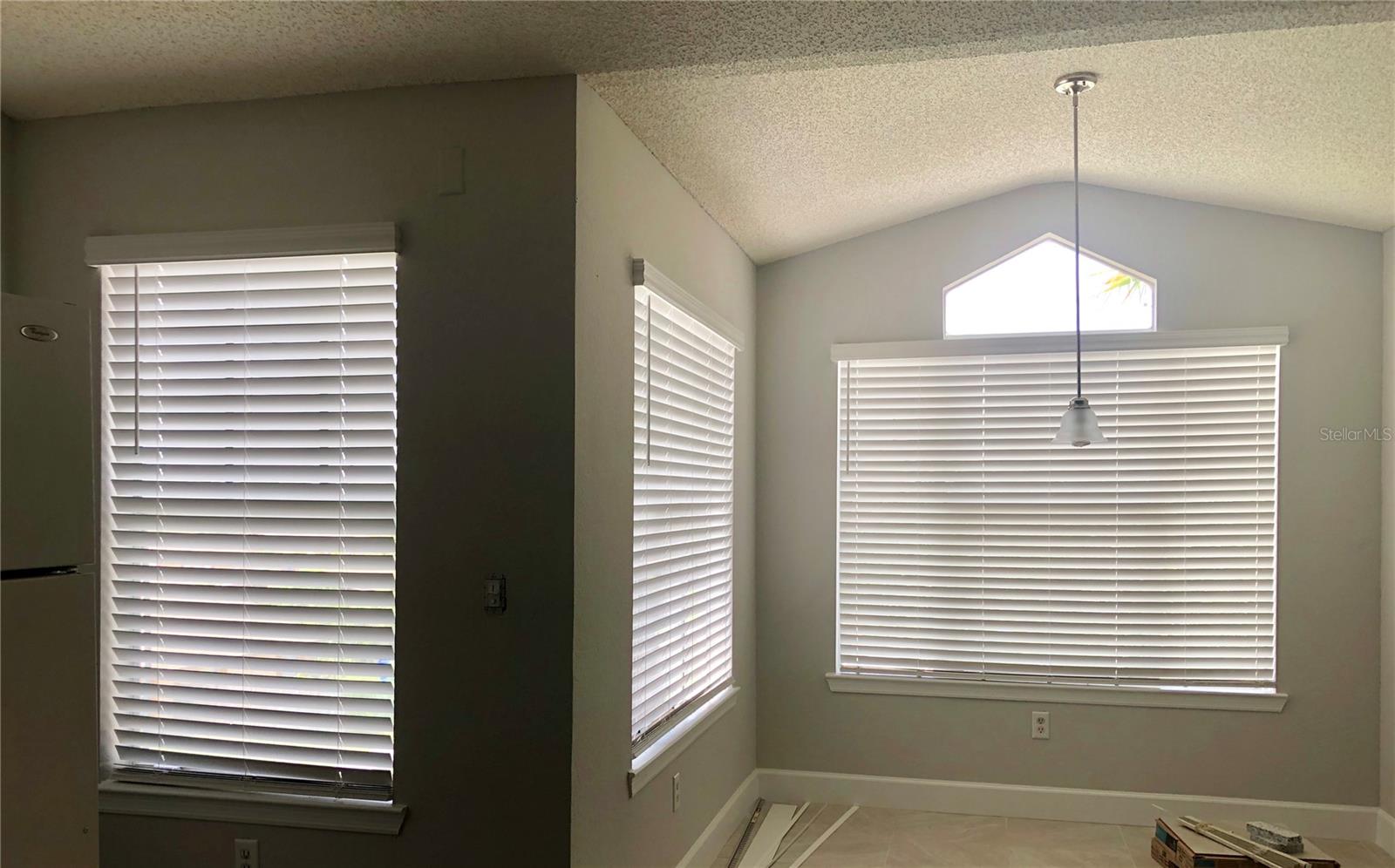 VILLAS DEL SOL AT KISS CONDO - Residential Lease