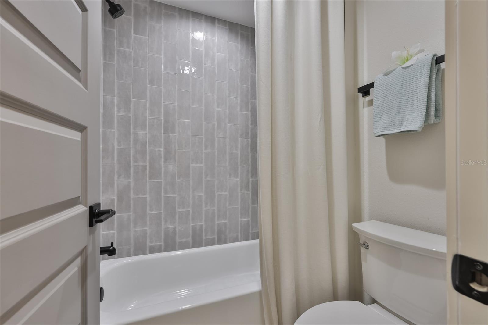 MAC DILL PARK UNIT 2 - Residential