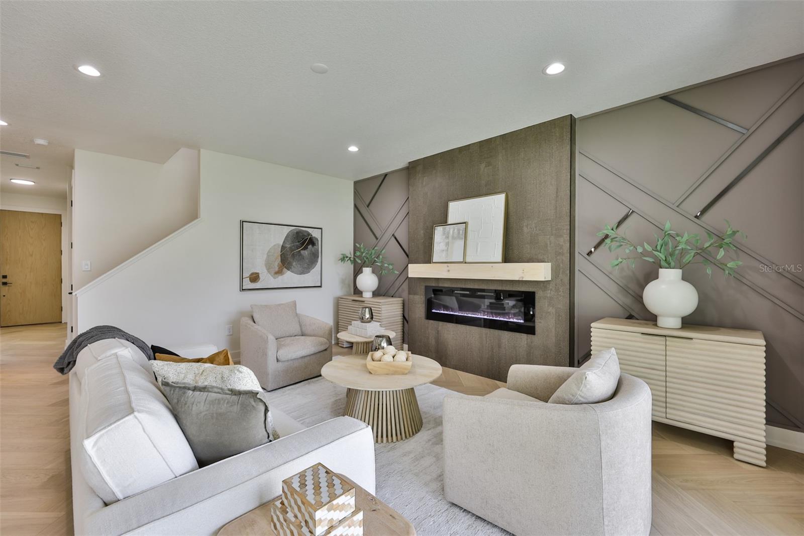 MAC DILL PARK UNIT 2 - Residential