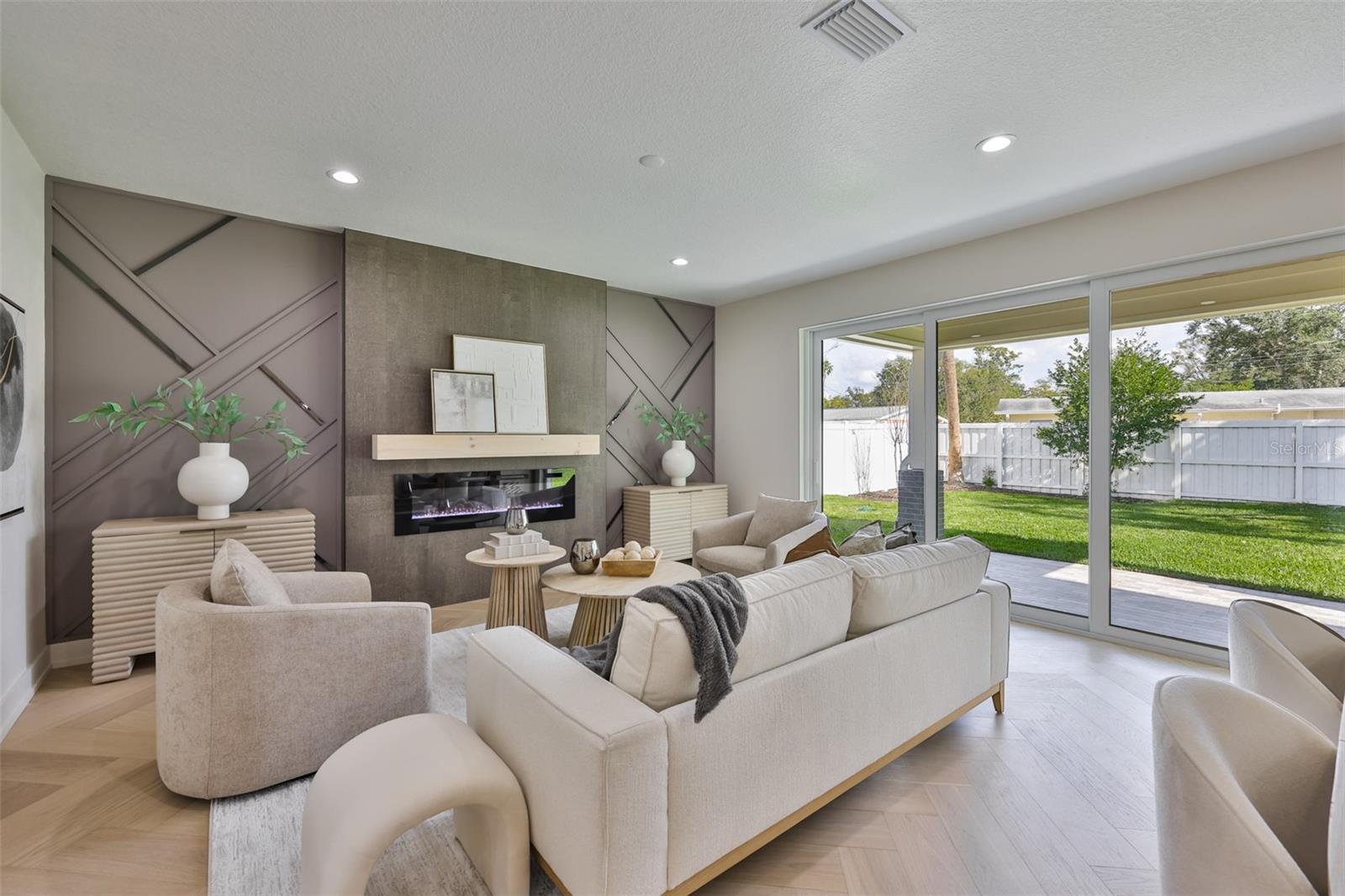 MAC DILL PARK UNIT 2 - Residential