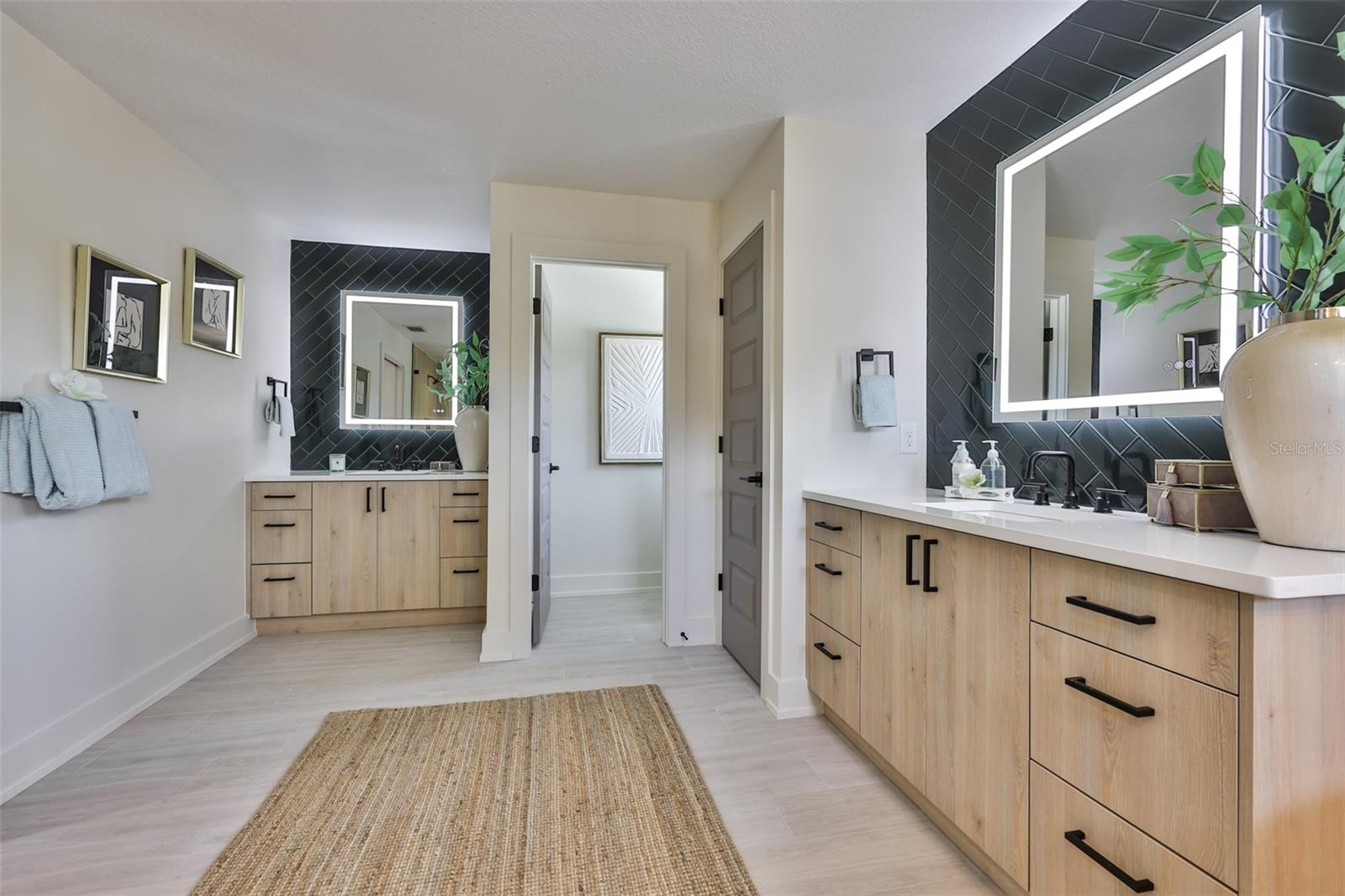 MAC DILL PARK UNIT 2 - Residential