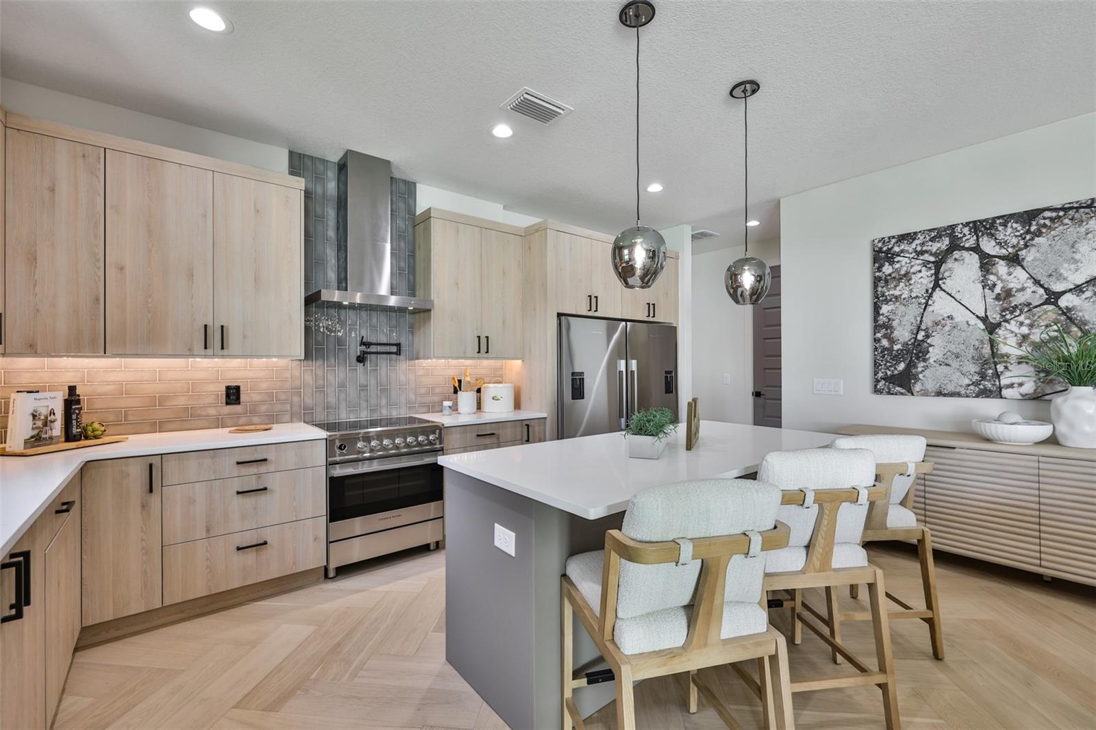 MAC DILL PARK UNIT 2 - Residential