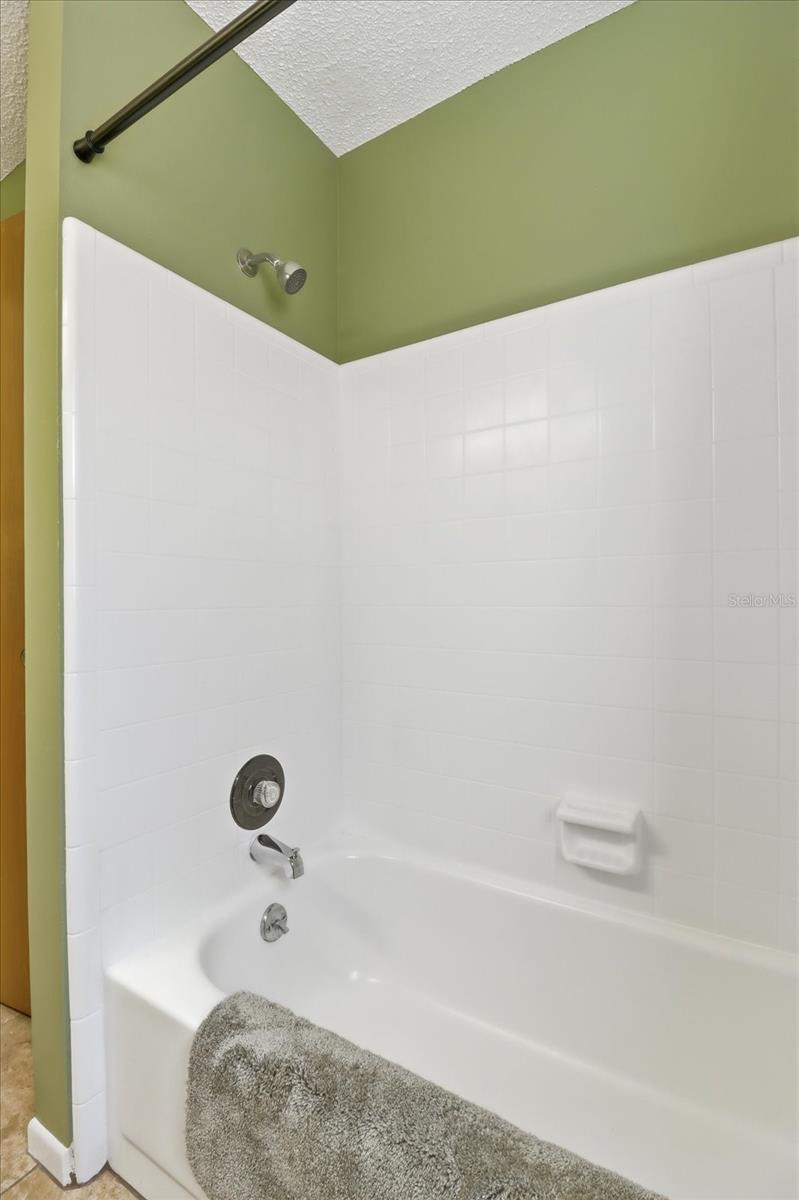 KENWOOD OAKS UNREC SUB - Residential