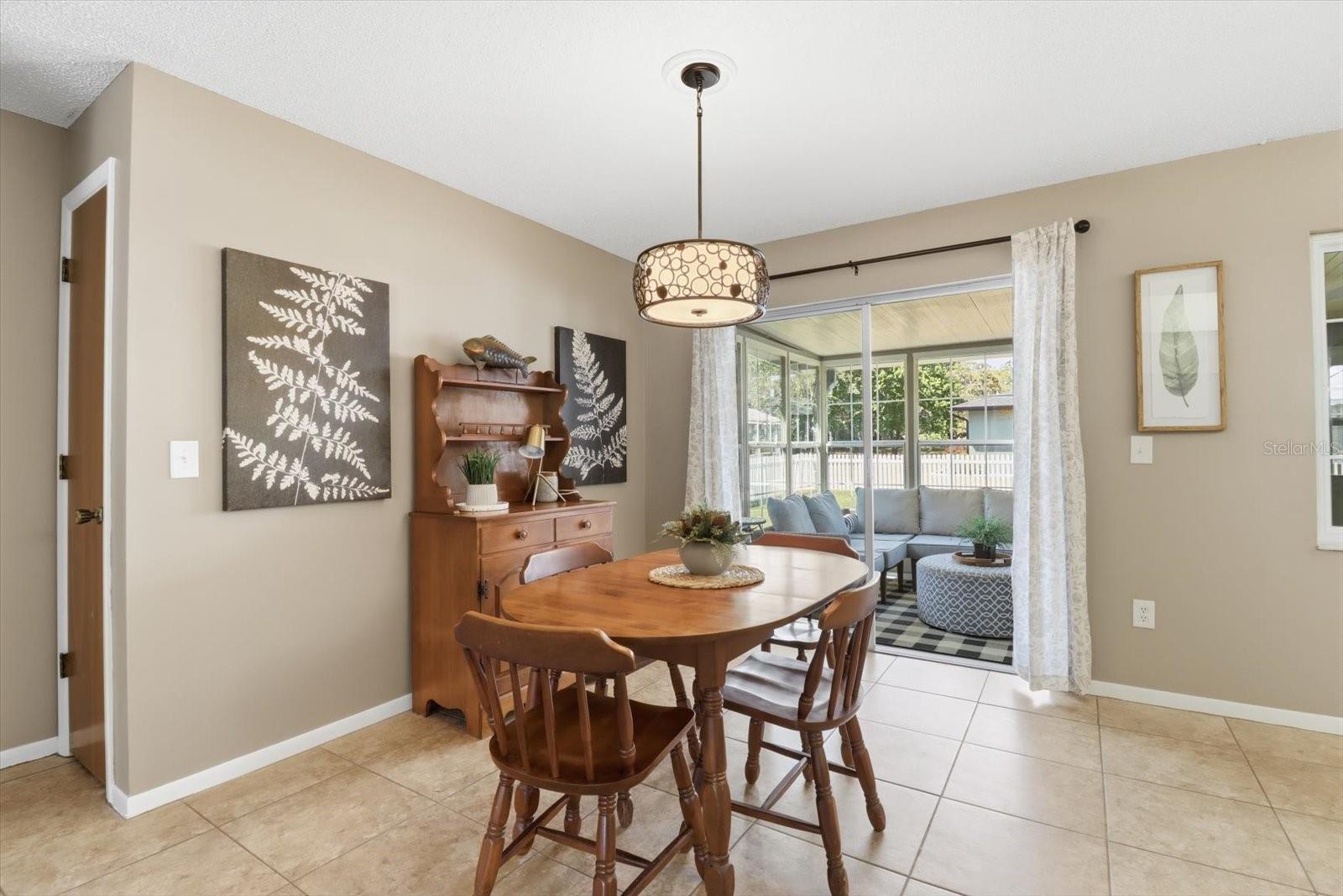 KENWOOD OAKS UNREC SUB - Residential