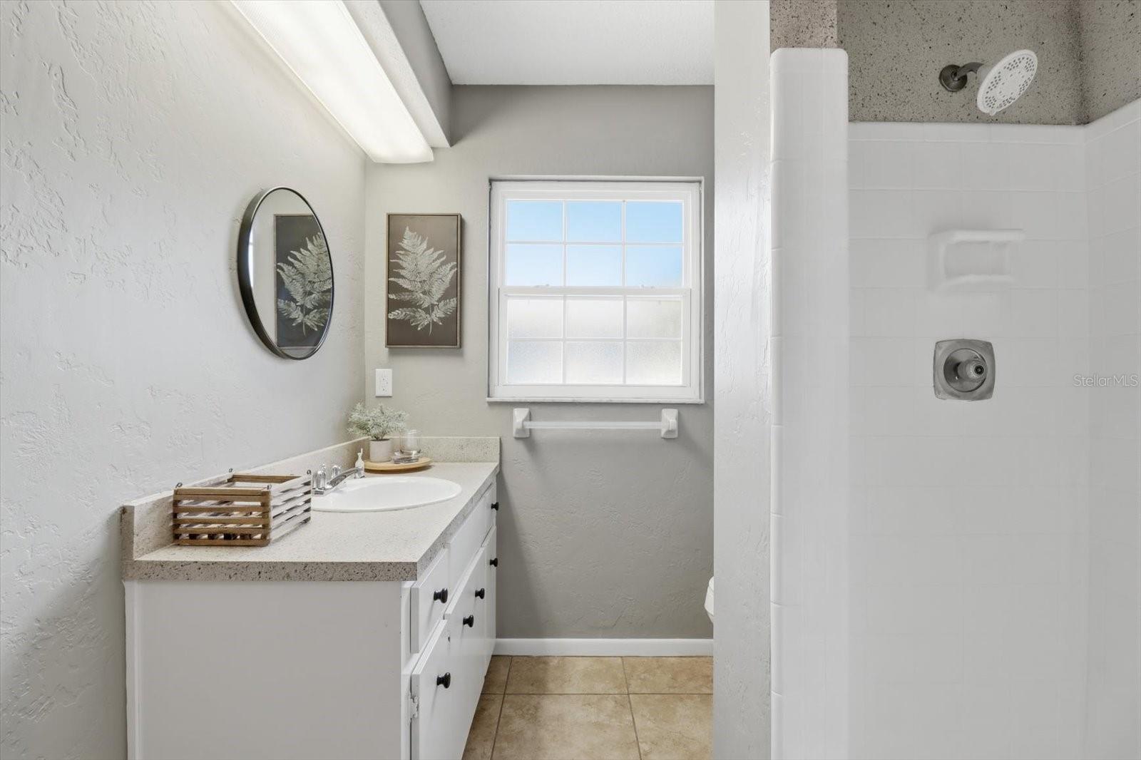 KENWOOD OAKS UNREC SUB - Residential