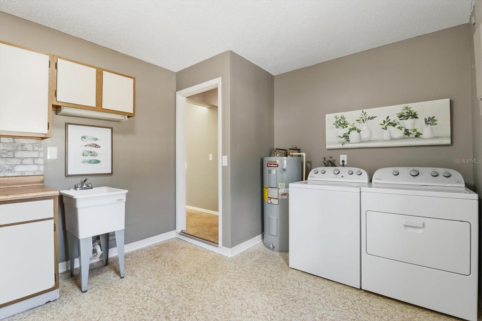 KENWOOD OAKS UNREC SUB - Residential