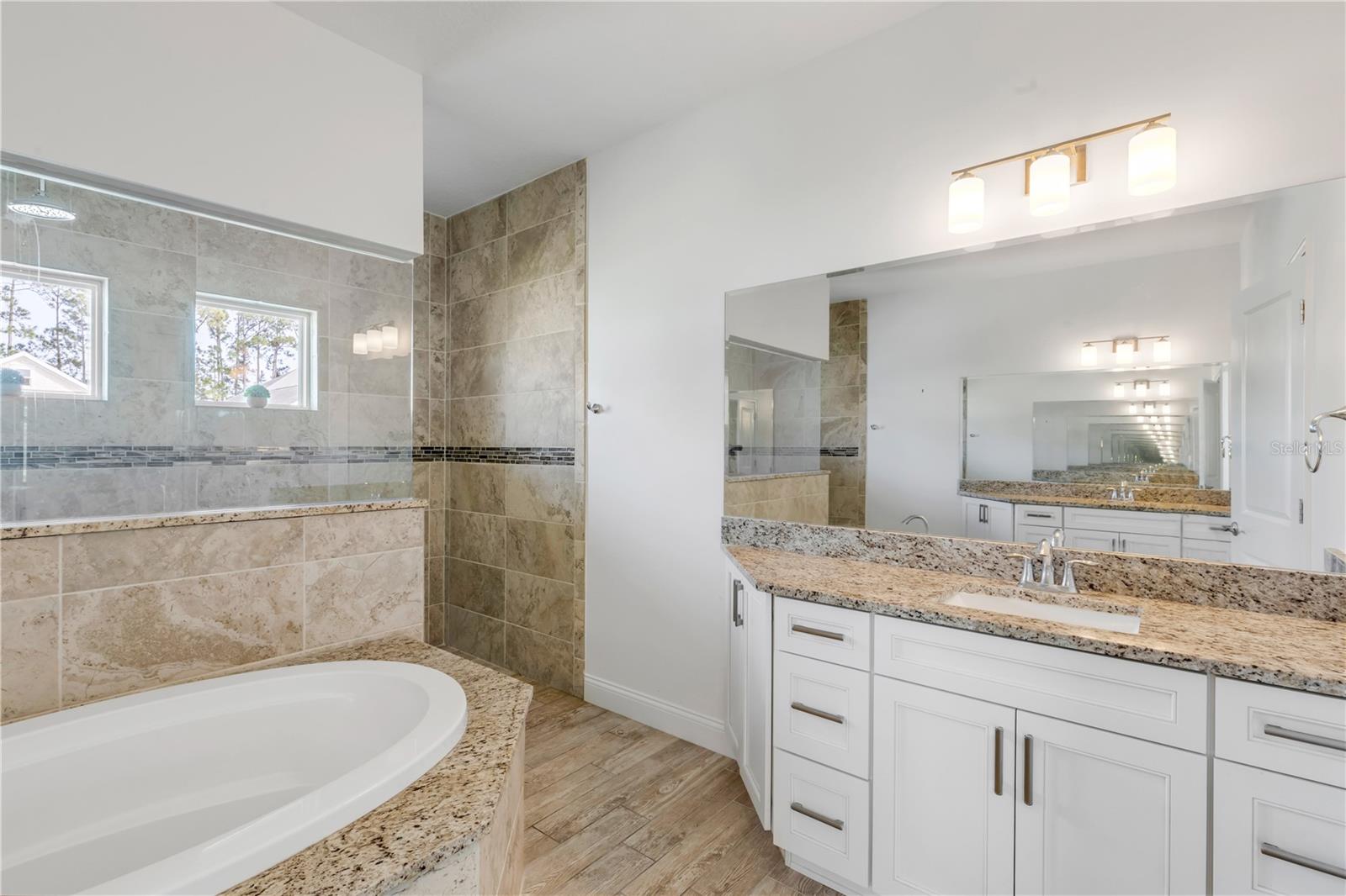 VERANO/VENETIAN BAY - Residential