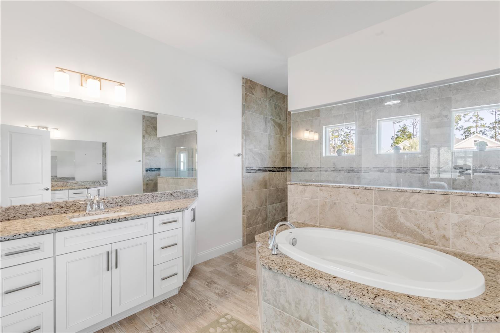 VERANO/VENETIAN BAY - Residential