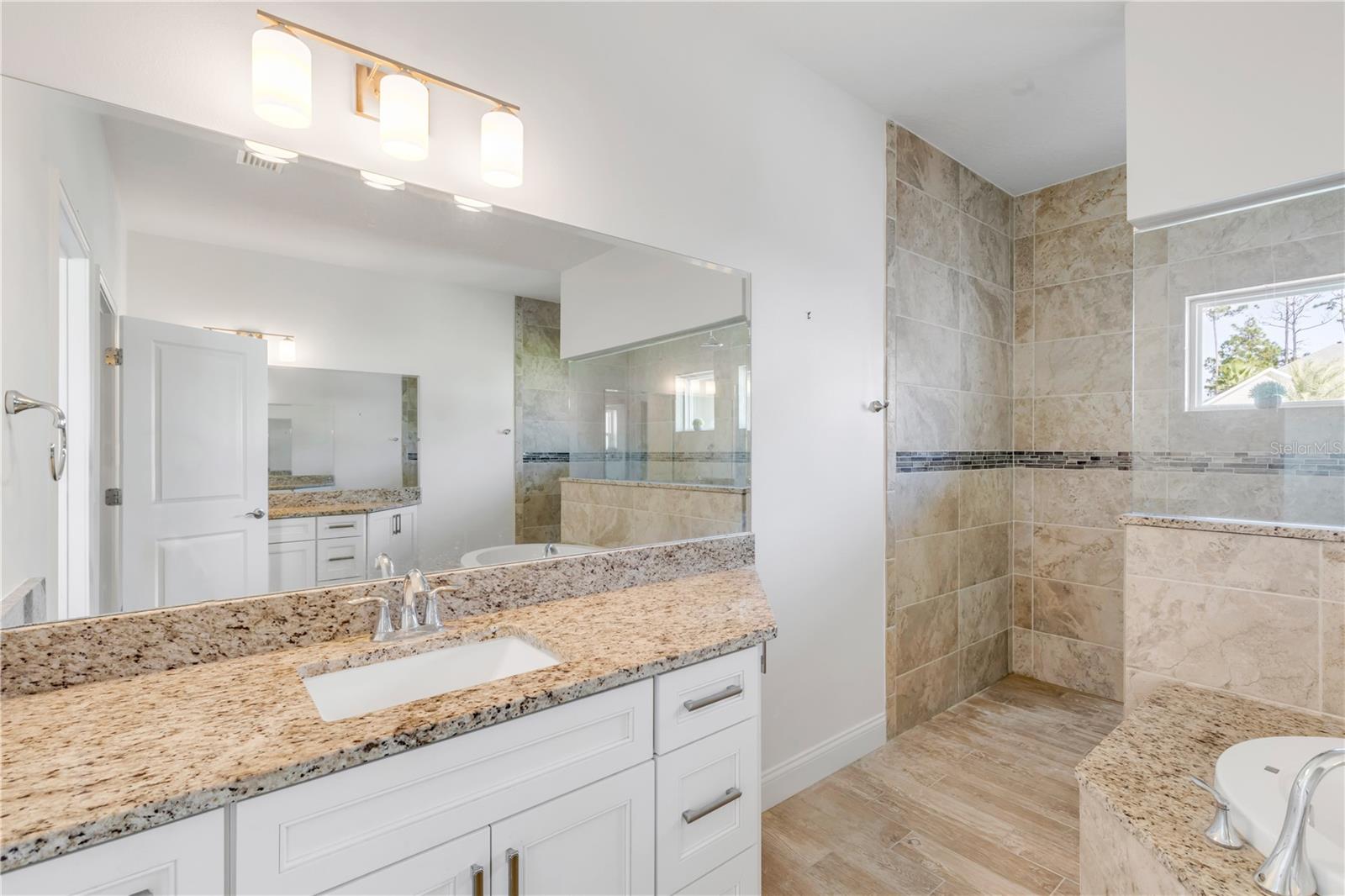 VERANO/VENETIAN BAY - Residential