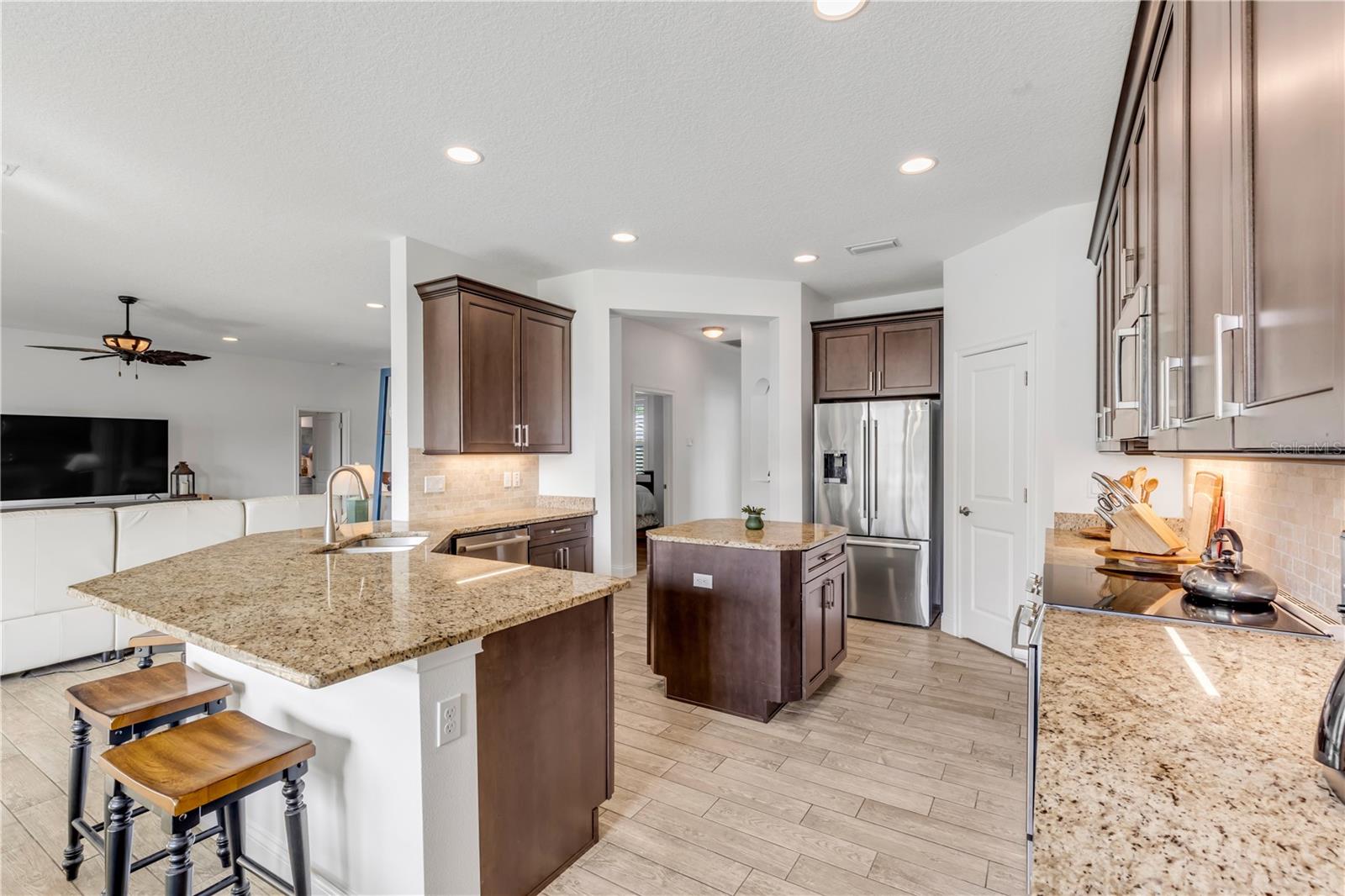 VERANO/VENETIAN BAY - Residential