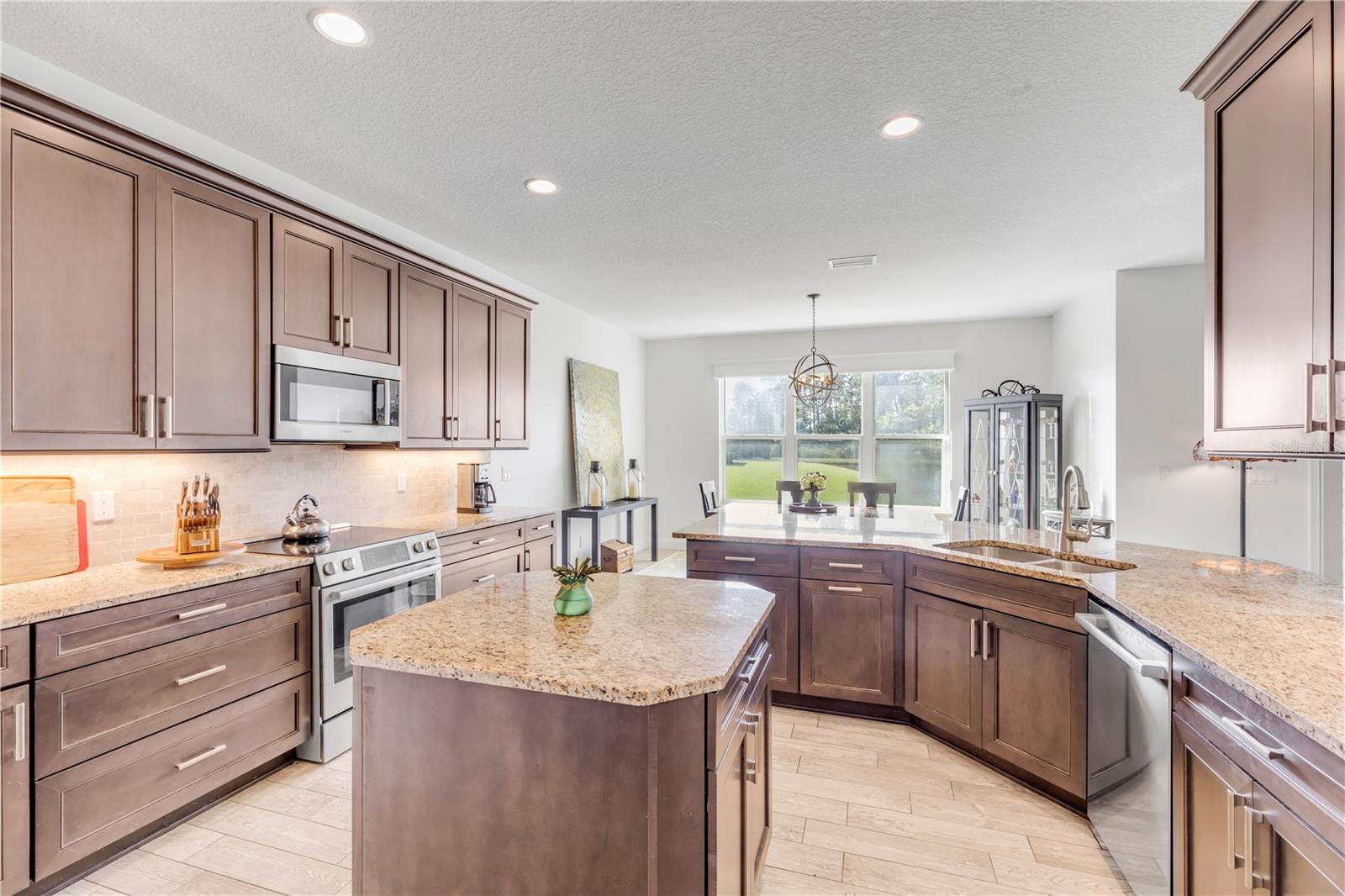 VERANO/VENETIAN BAY - Residential