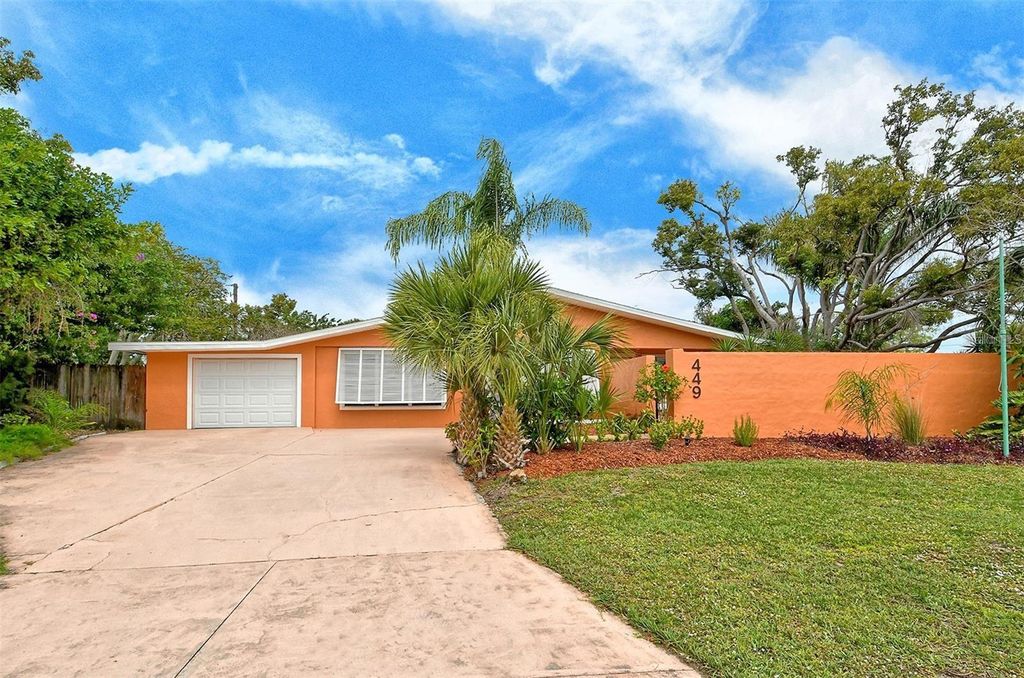 Photo of 449 Redwood Road, Venice, FL 34293 (MLS # N6142350)