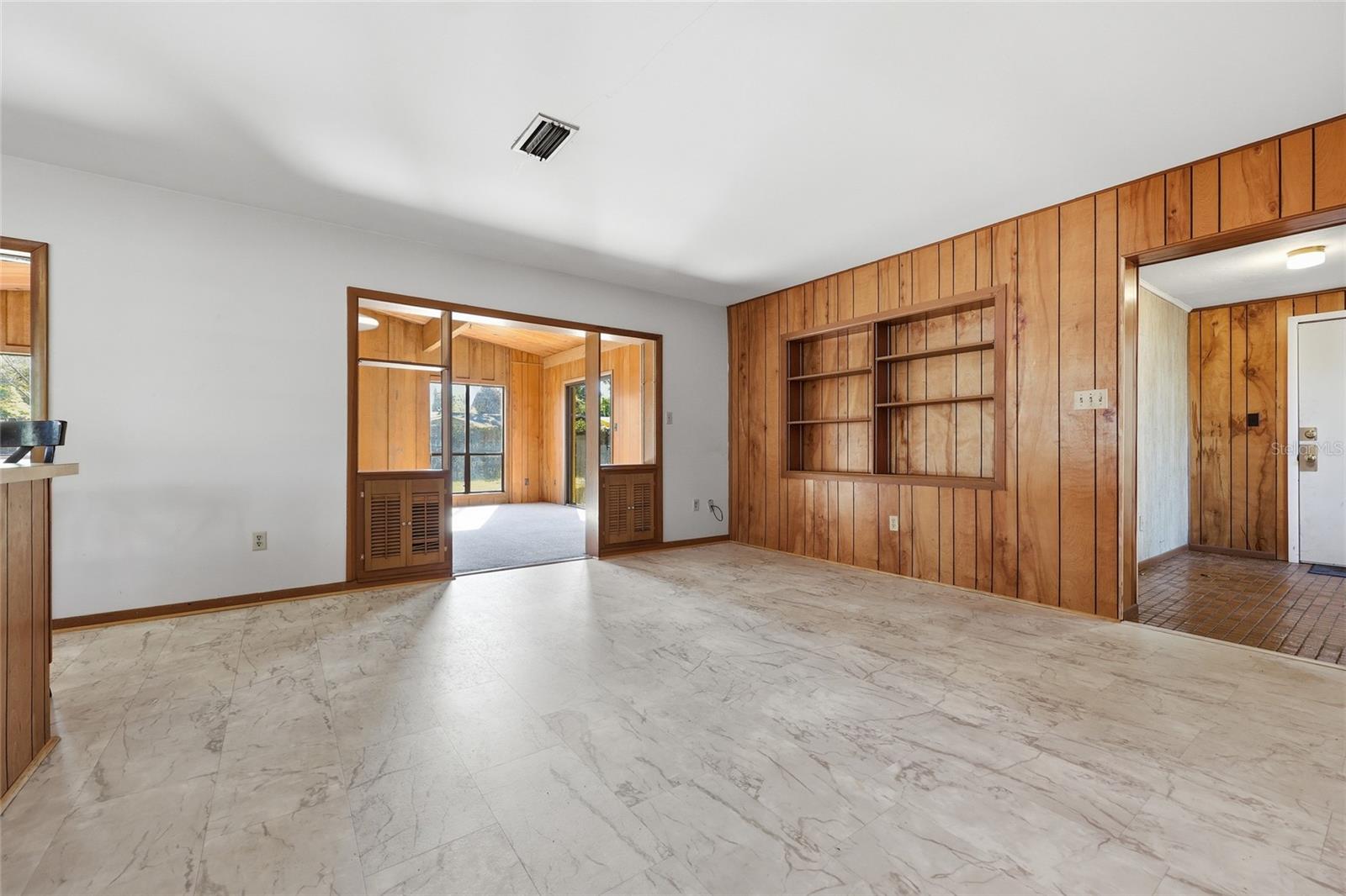 CAROL ESTATES EAST - Residential