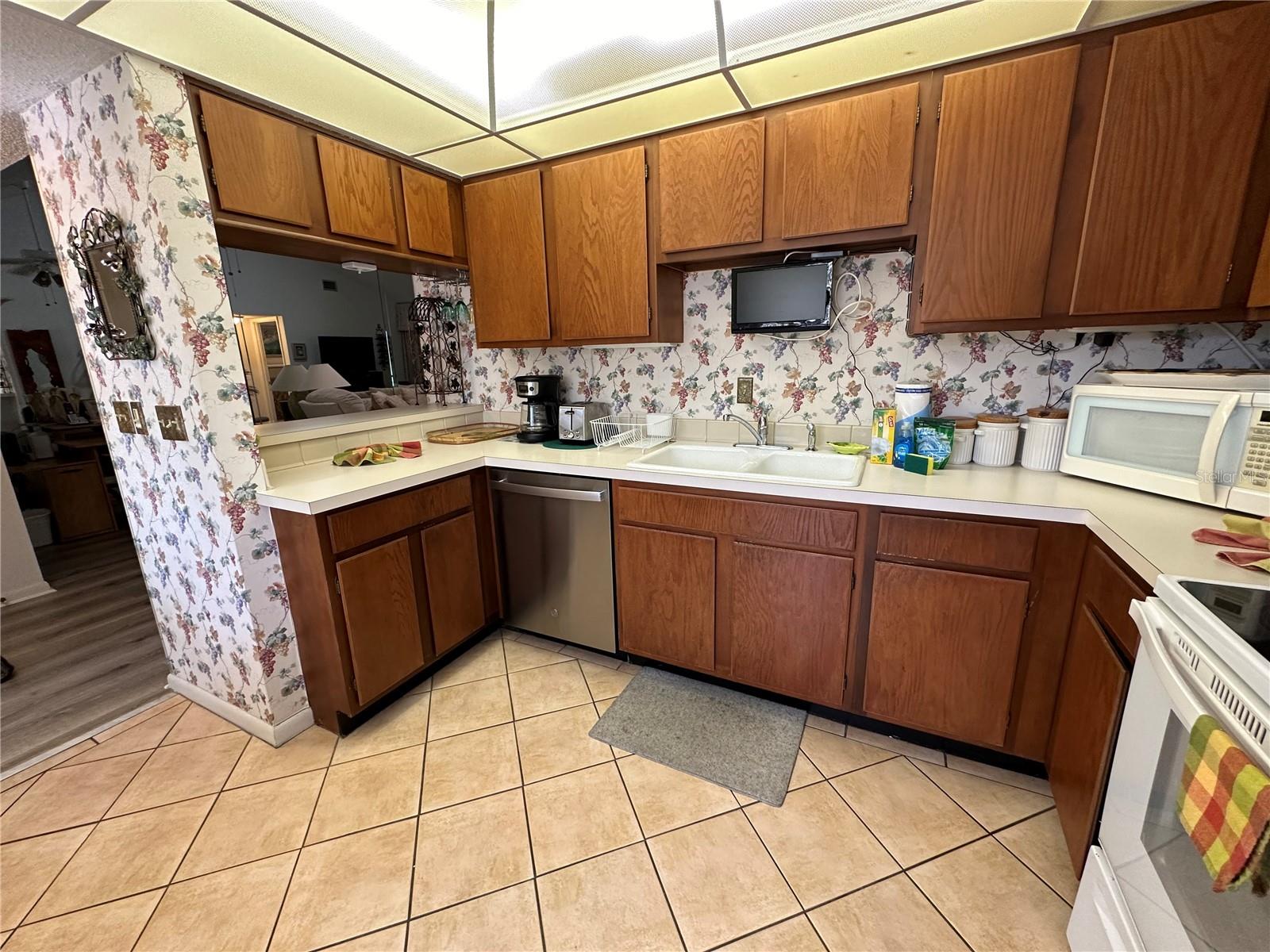 PELICAN COVE XVI - Residential Lease