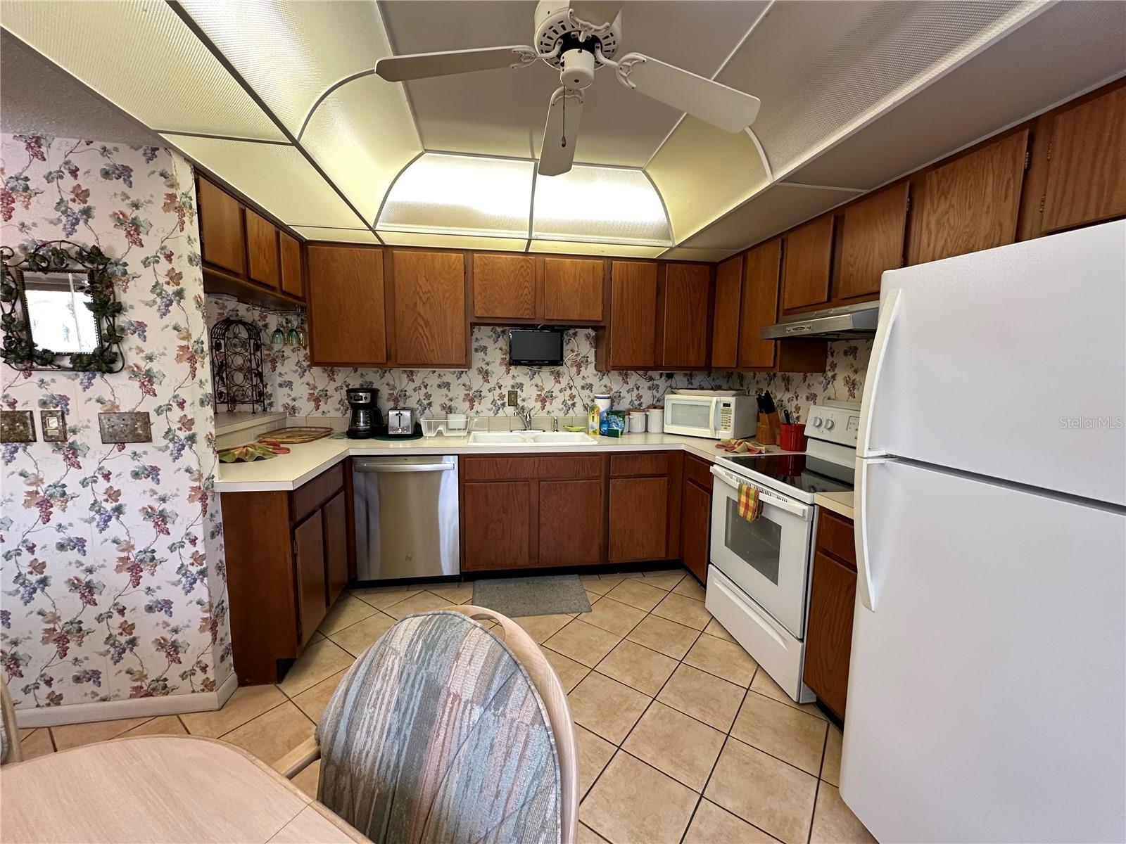 PELICAN COVE XVI - Residential Lease