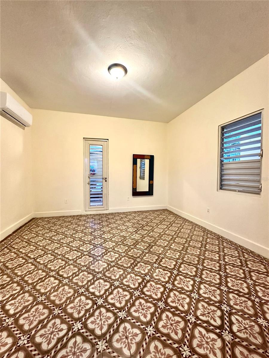 MIRAMAR - Residential