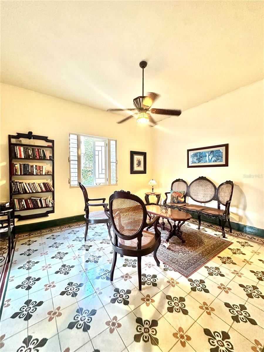 MIRAMAR - Residential