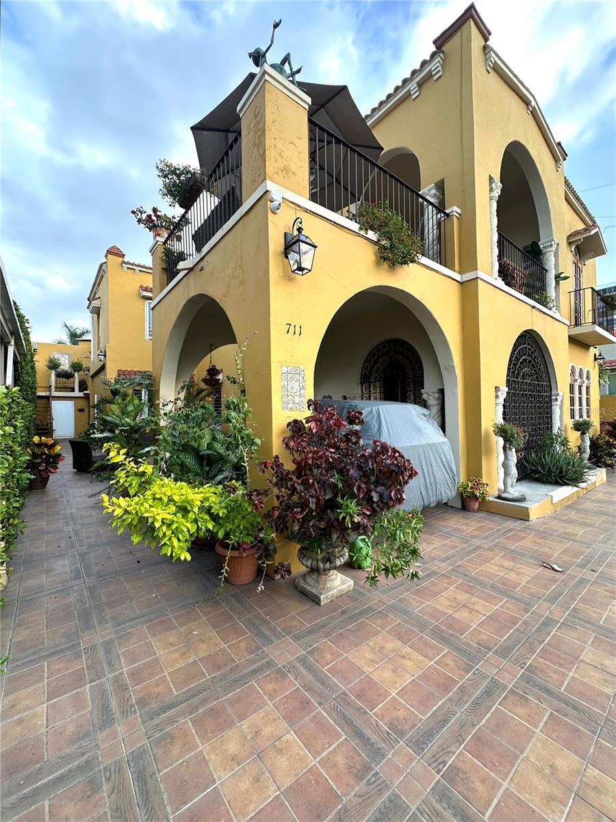 MIRAMAR - Residential