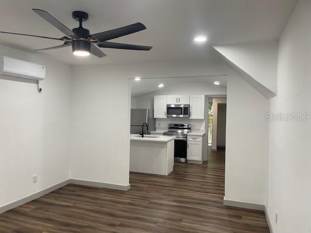 CRESENT LAKE GARDENS - Residential