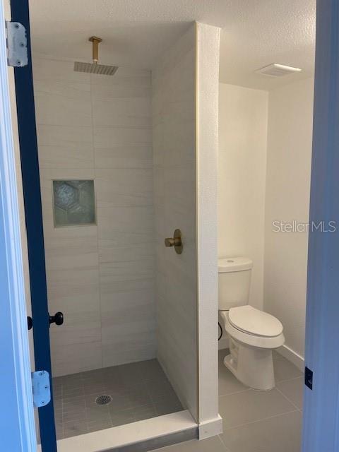 CRESENT LAKE GARDENS - Residential