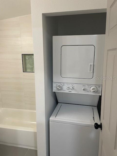 CRESENT LAKE GARDENS - Residential