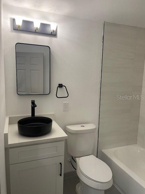 CRESENT LAKE GARDENS - Residential