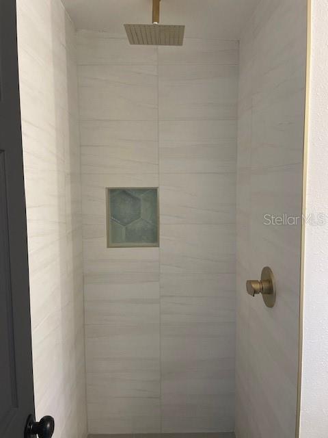 CRESENT LAKE GARDENS - Residential