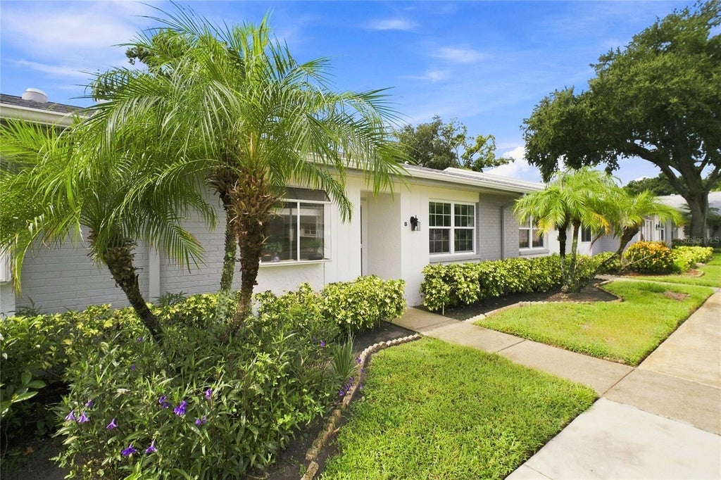 Photo of 3370 Stonehaven Court W #B, Palm Harbor, FL 34684 (MLS # TB8542695)