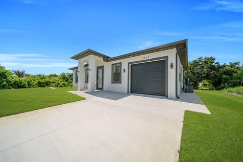 2609 21st Street Sw, Lehigh Acres, FL 33976