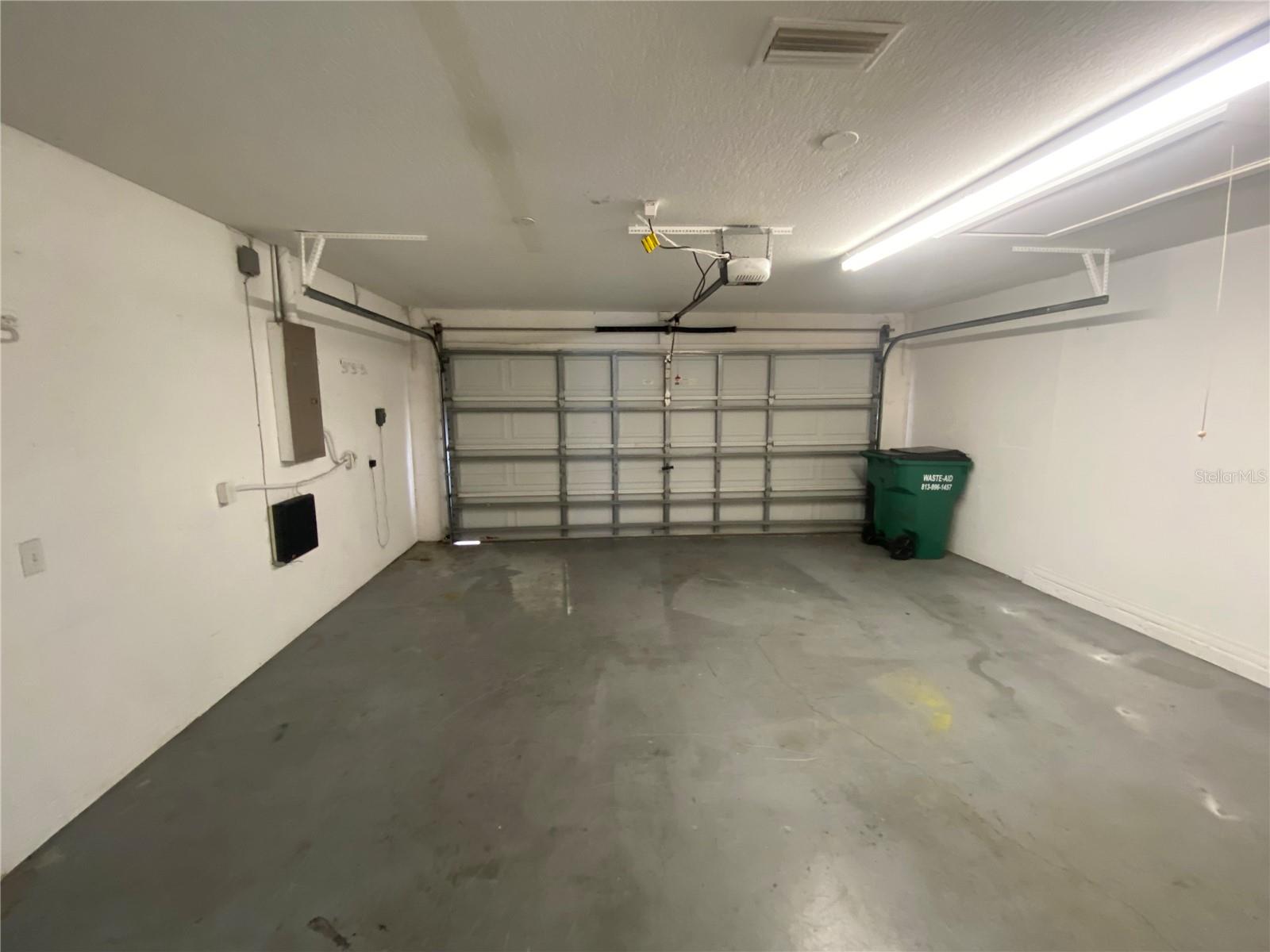 LEXINGTON OAKS PH 1 - Residential