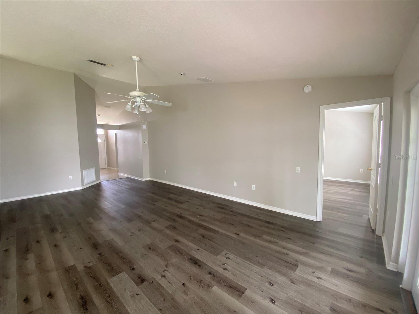 LEXINGTON OAKS PH 1 - Residential