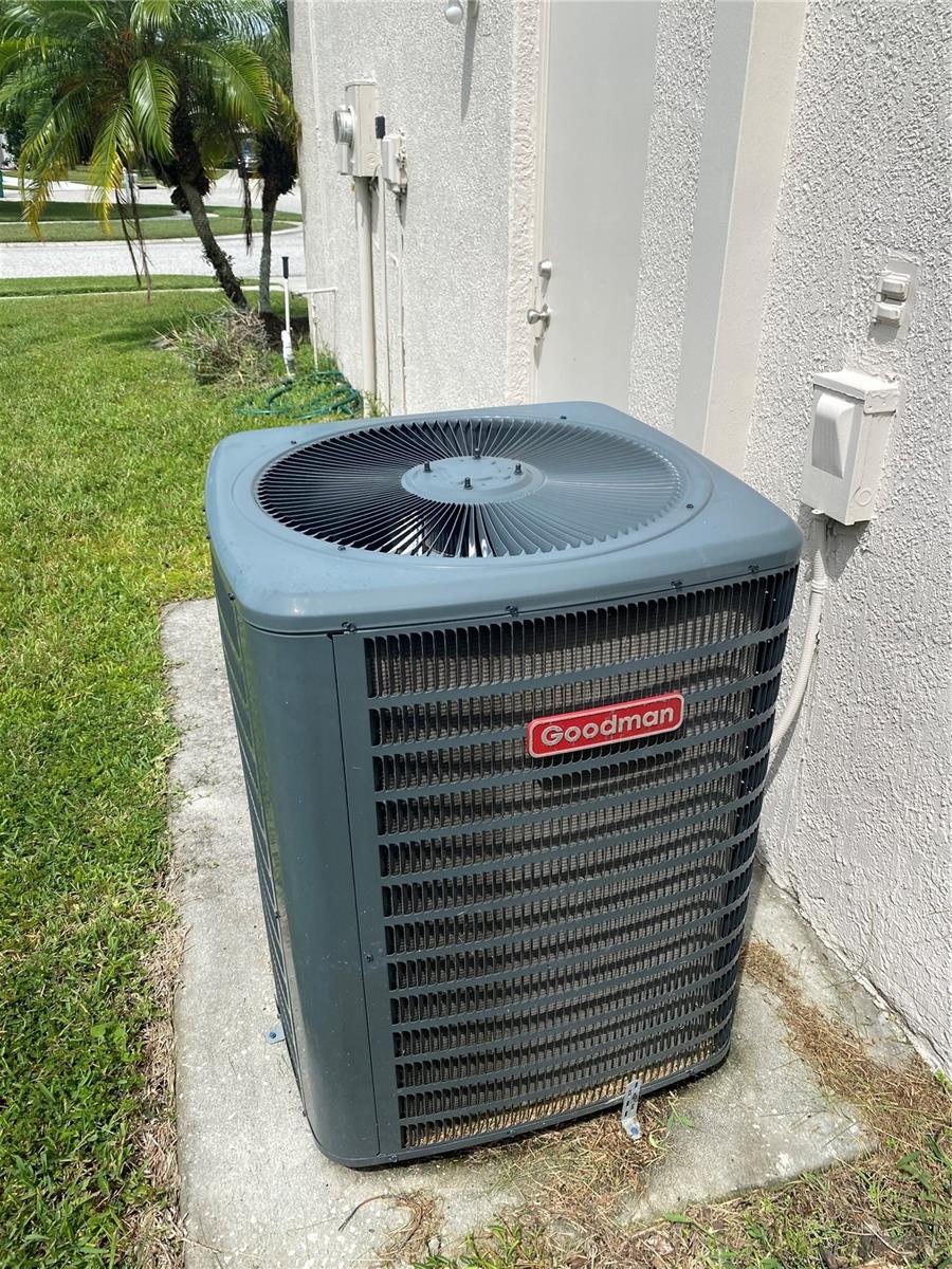 LEXINGTON OAKS PH 1 - Residential