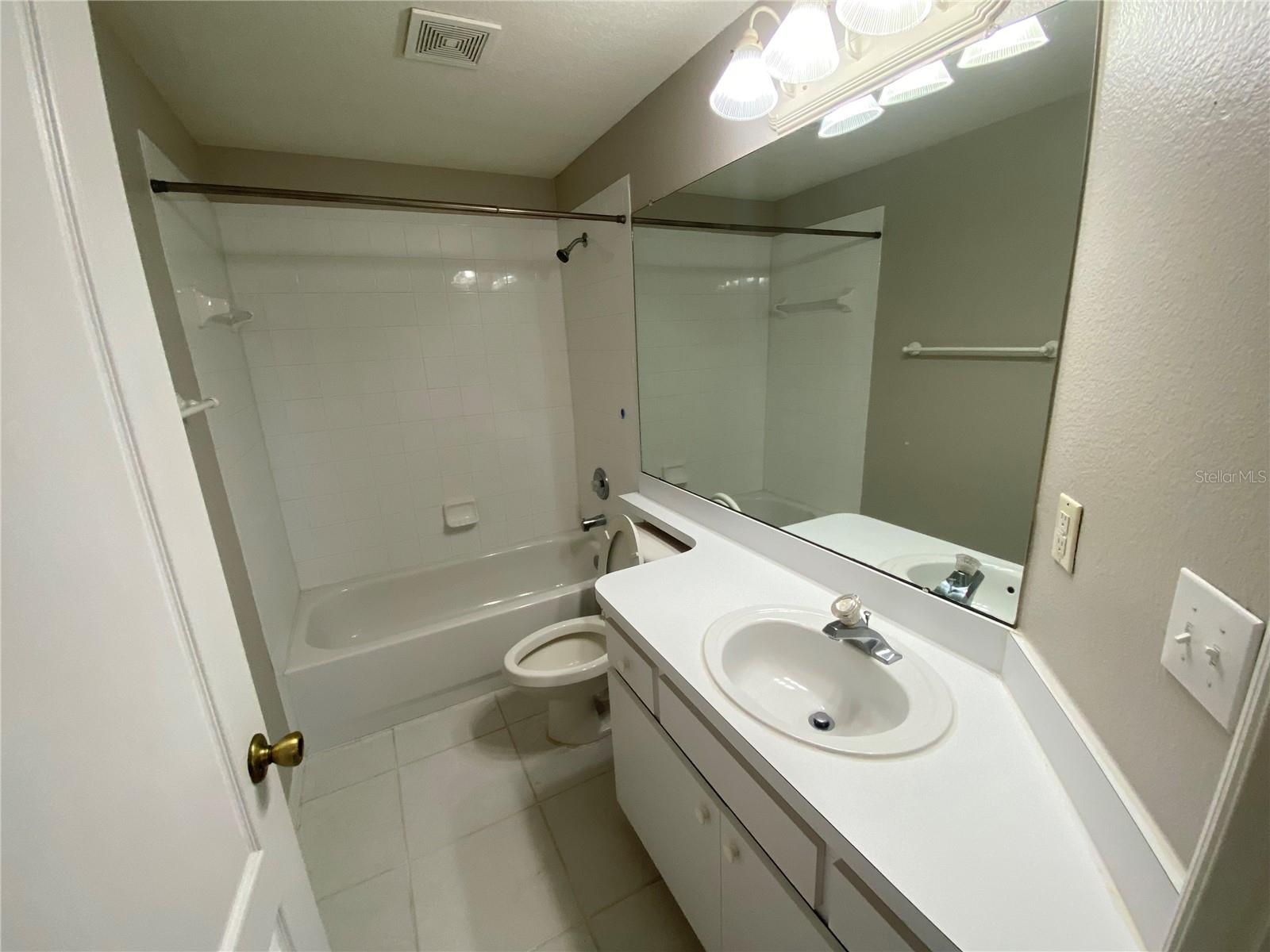 LEXINGTON OAKS PH 1 - Residential