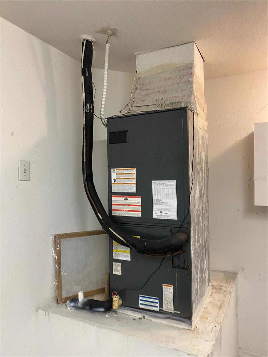 LEXINGTON OAKS PH 1 - Residential