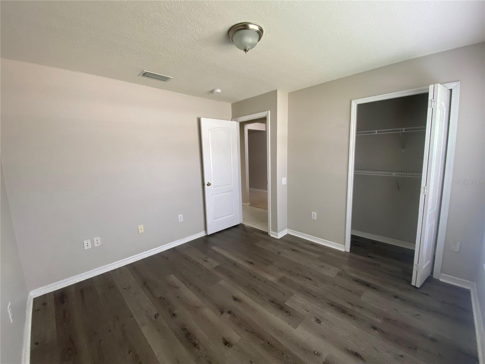 LEXINGTON OAKS PH 1 - Residential