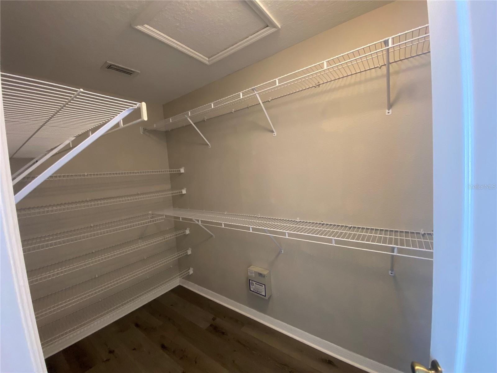 LEXINGTON OAKS PH 1 - Residential