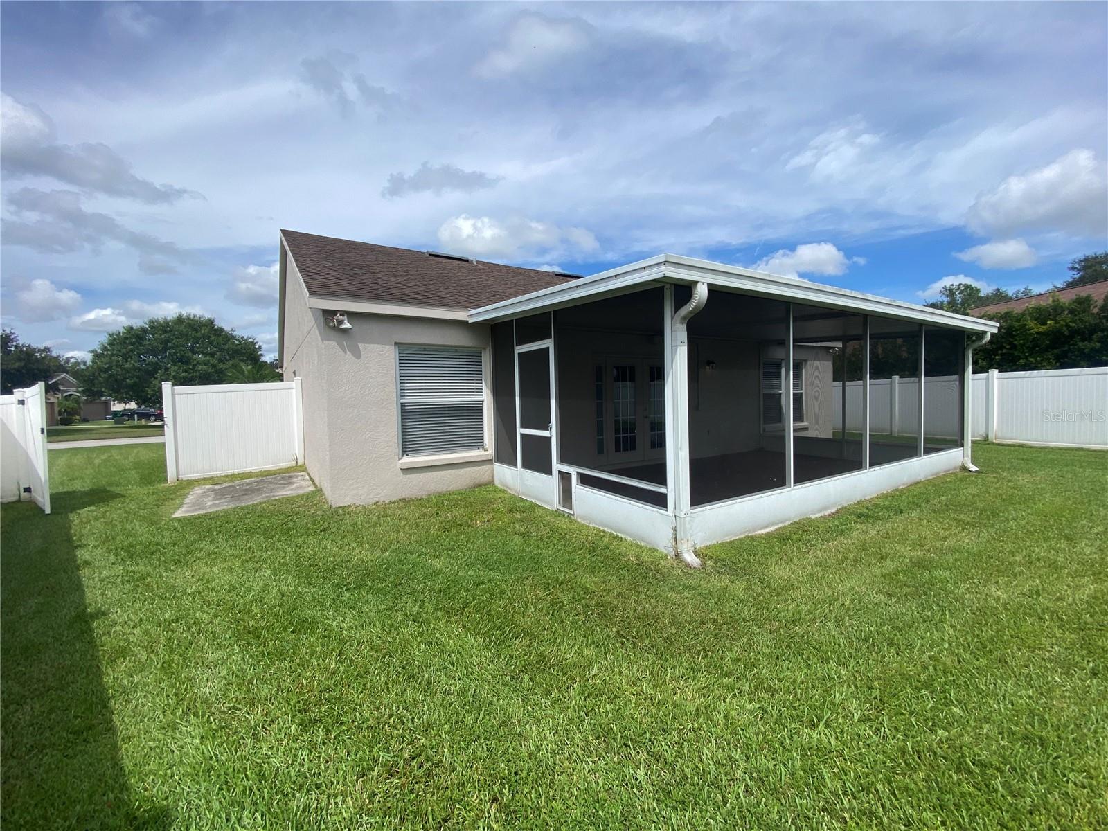 LEXINGTON OAKS PH 1 - Residential