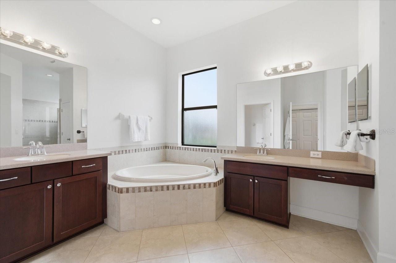 STONEBRIER PHASE 2A-PARTIAL REPLAT - Residential